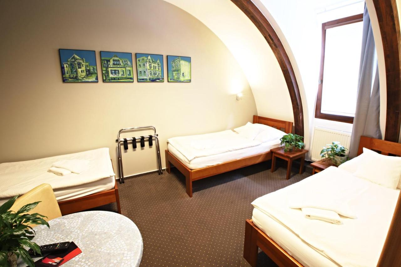 Apart Hotel Jablonec Яблонець-над-Нисою Екстер'єр фото